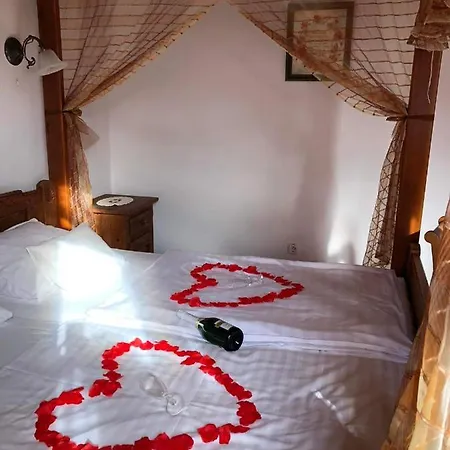 Szent Anna Etterem Es Panzio Berkenye