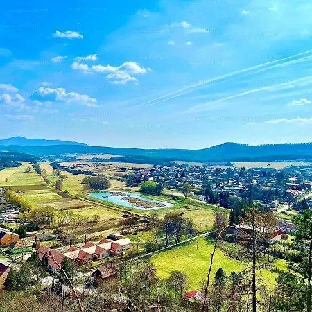 Szent Anna Etterem Es Panzio * Berkenye