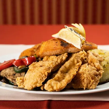 Szent Anna Etterem Es Panzio 3*