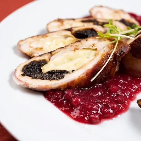 Szent Anna Etterem Es Panzio فندق مبيت وإفطار Berkenye