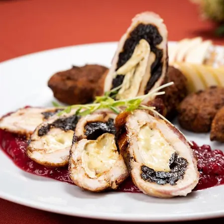 Bed & Breakfast Szent Anna Etterem Es Panzio Berkenye