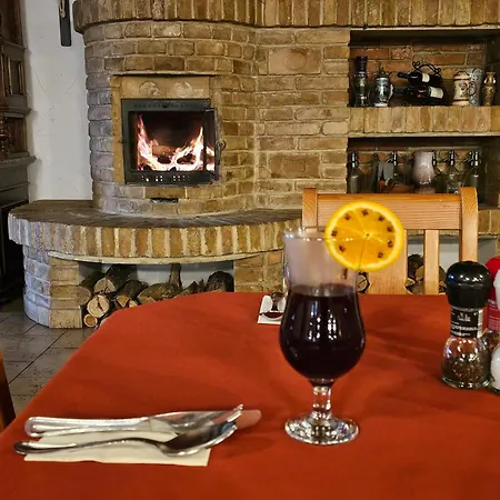 Szent Anna Etterem Es Panzio فندق مبيت وإفطار