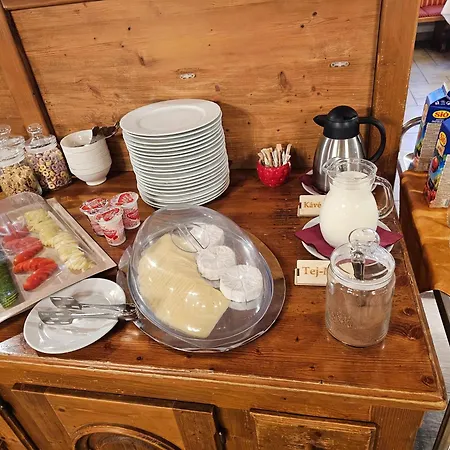 Szent Anna Etterem Es Panzio فندق مبيت وإفطار