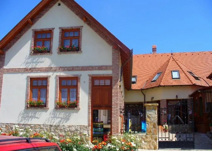 Bed & Breakfast Szent Anna étterem és Panzió 3*