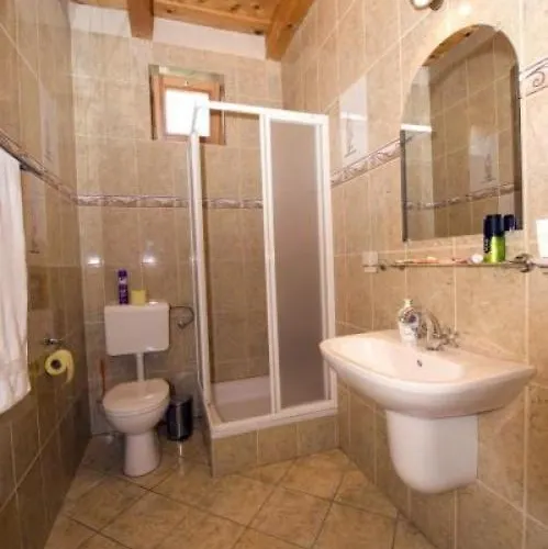 Bed & Breakfast Szent Anna Etterem Es Panzio Berkenye