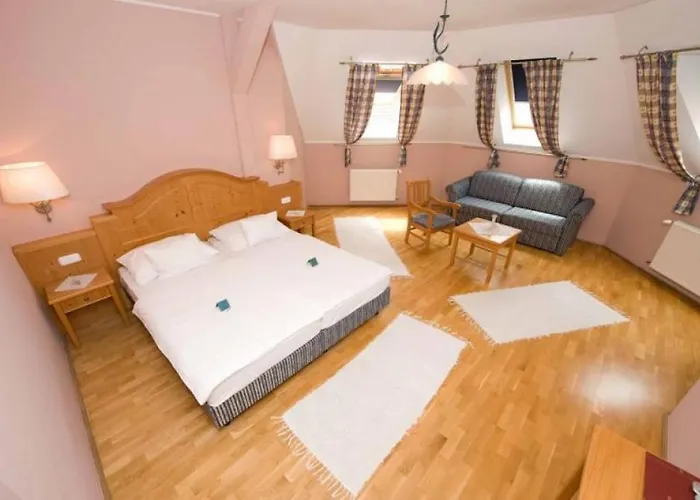 Szent Anna étterem és Panzió Bed & Breakfast 3*